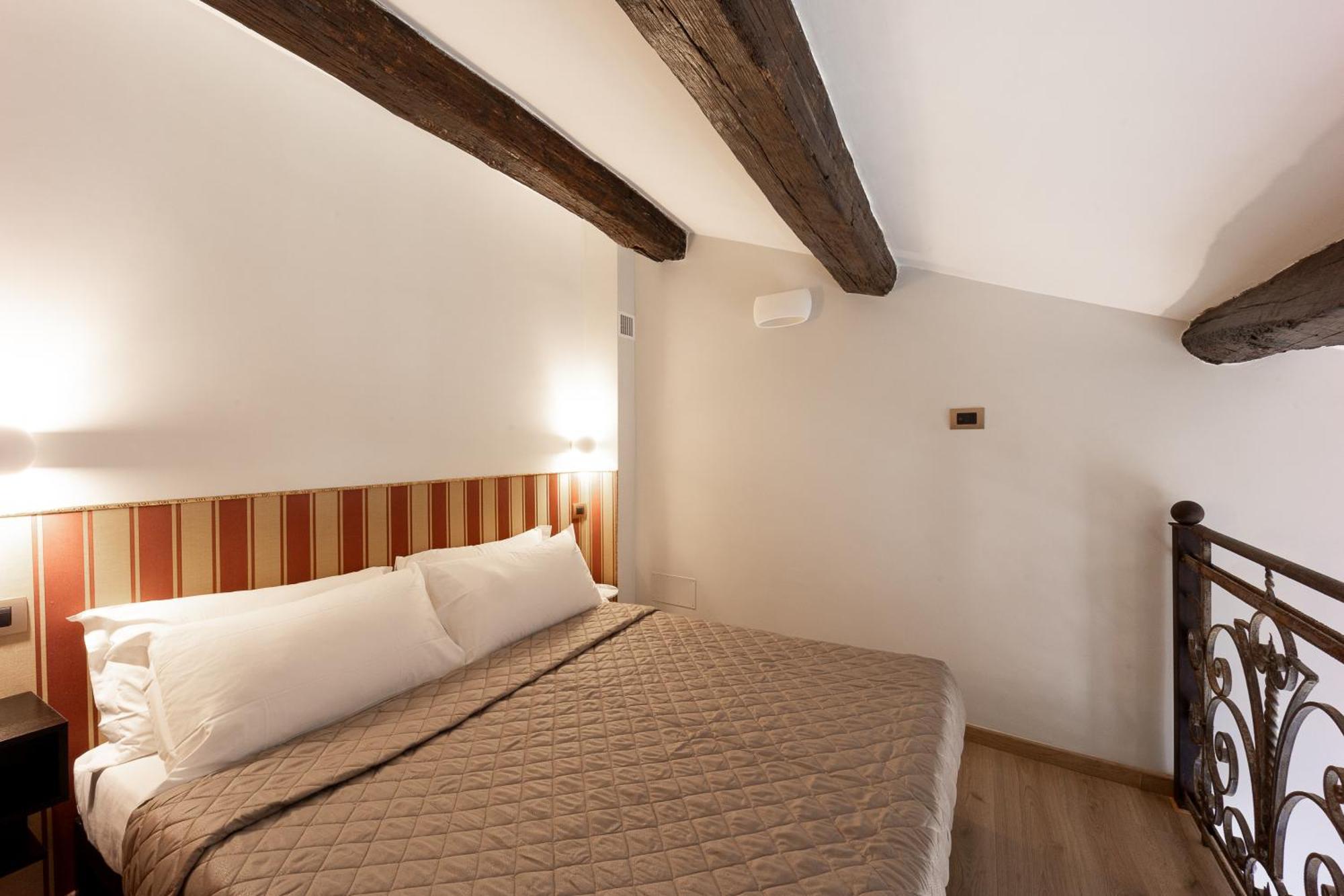 Dimora Cardinal Moroni Hotel Rome Exterior photo